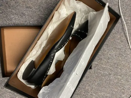 Coach Valintina Flats With Studs in Black Leather Pointed Toe Size 5.5 New