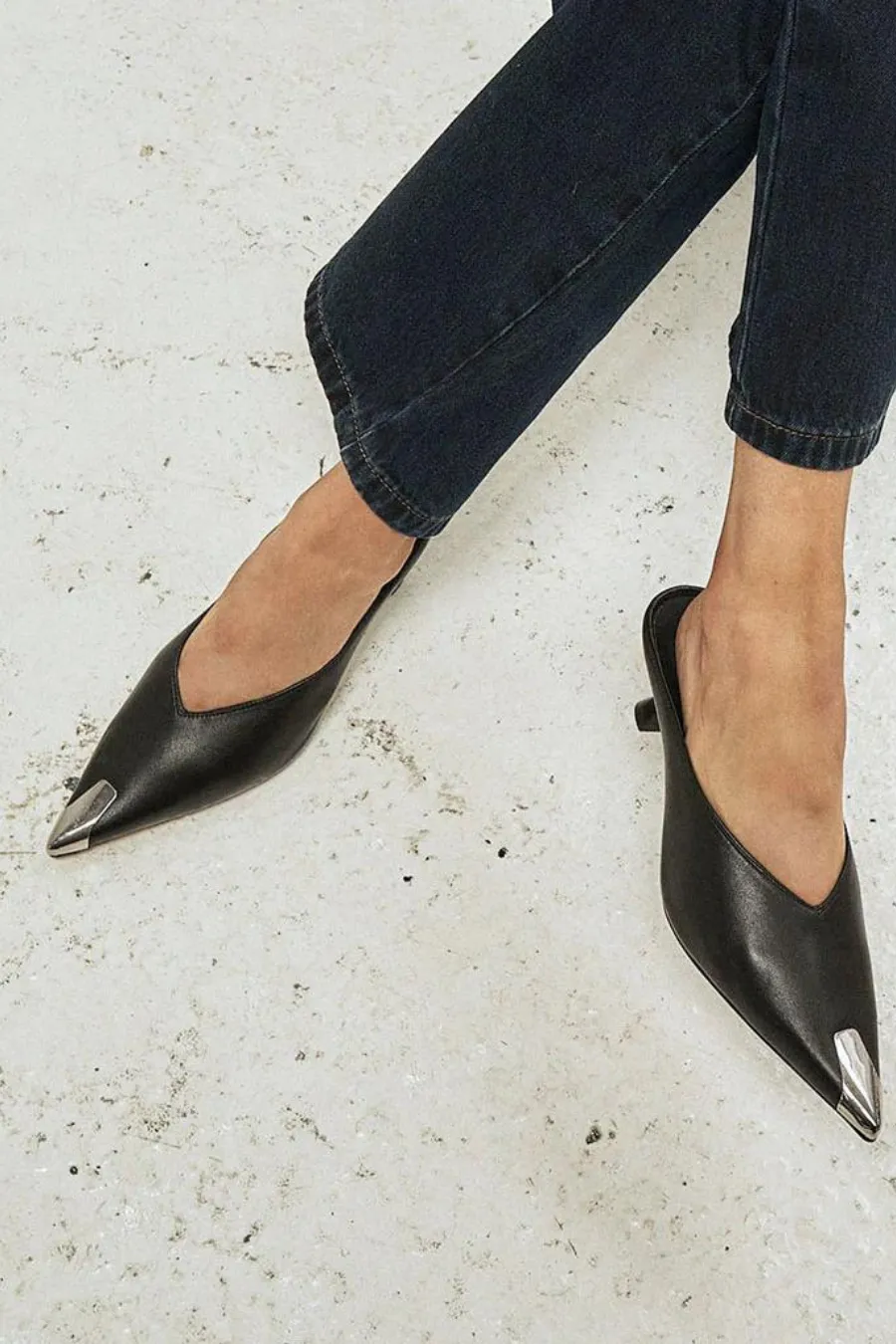 Goji Black Leather